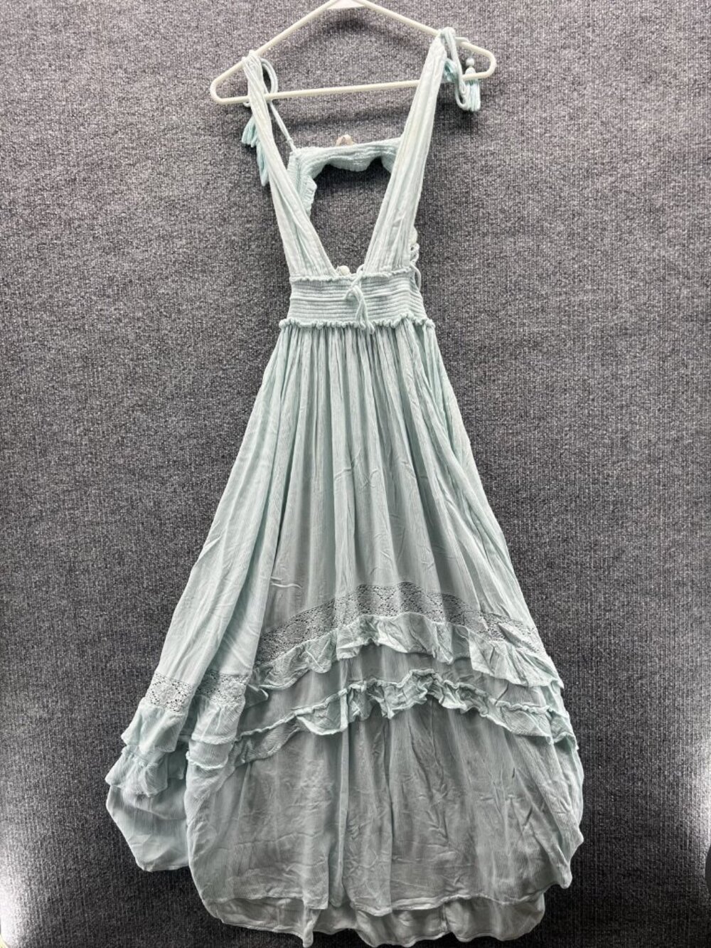 Free People Dress Womens Large Green V Neck Sleeveless Smocked Ruffle Maxi Boho